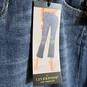 NWT Liverpool kickflare denim